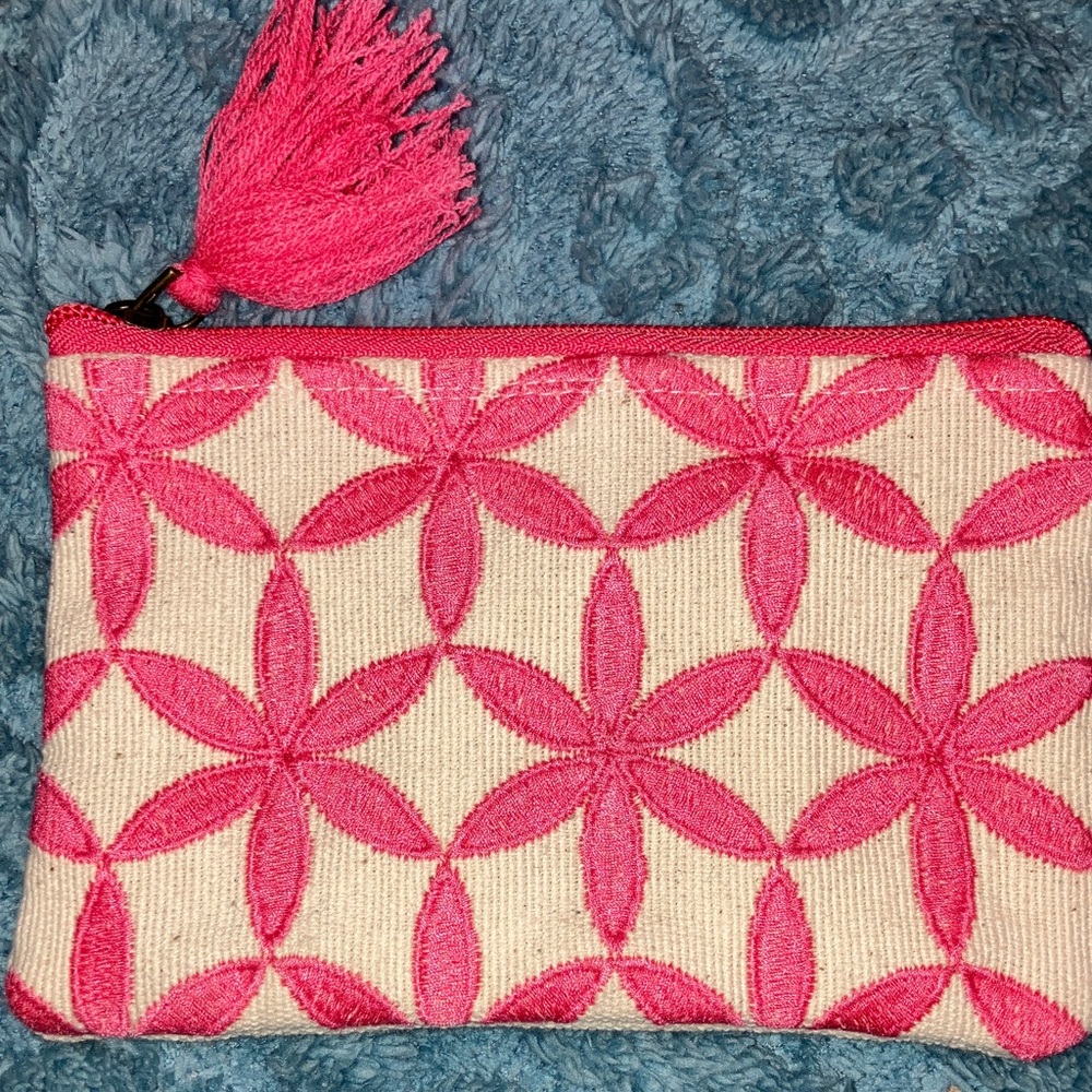 Chloe & Lex Elegant Pink and Cream Floral Cosmetic Bag Zip Top